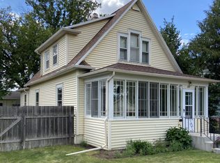 419 4th Ave W, Williston, ND 58801