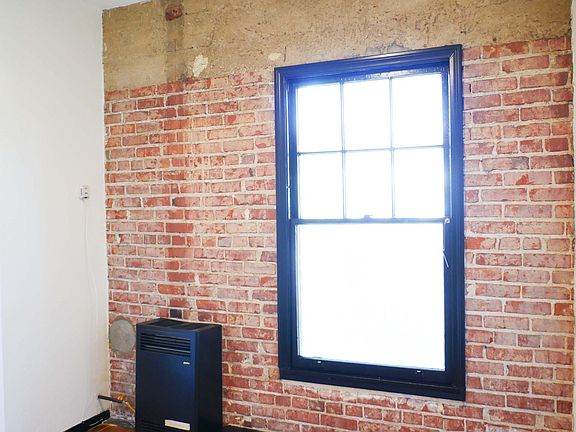 5th image of 1525 Griffith Park Blvd #301