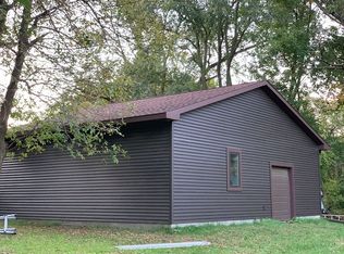 53310 219th St, Lake Crystal, MN 56055