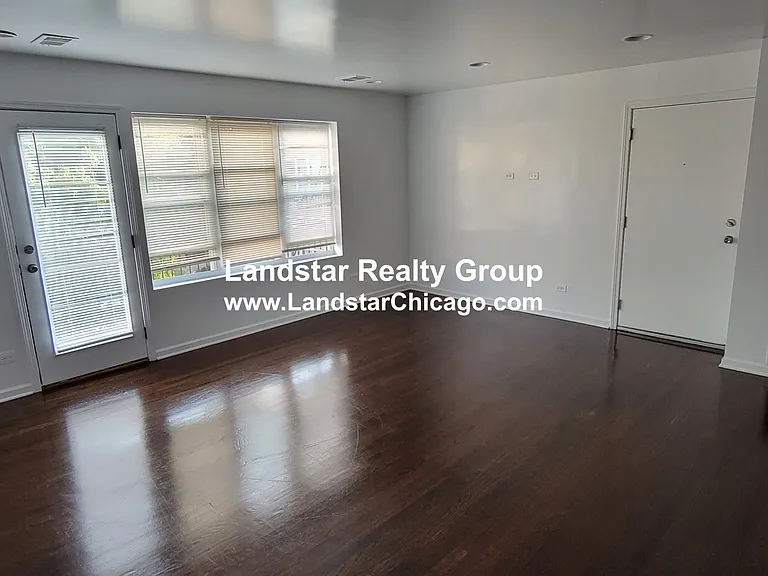 2534 W Fitch Ave #3 — Photo 4