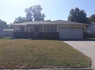 916 E 9th St, Concordia, KS 66901