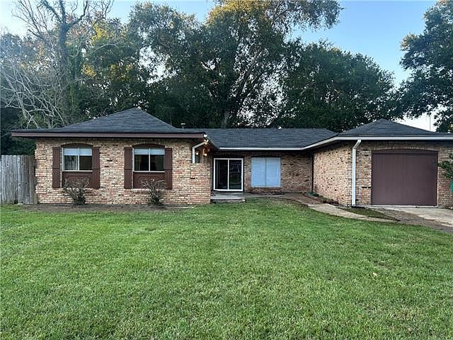 1st image of 1370 Westlawn Dr