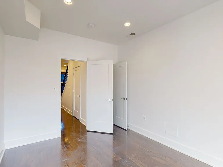 3306 9th St NE #1 — Photo 49