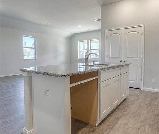 5th image of 309 Terra Vista Cir