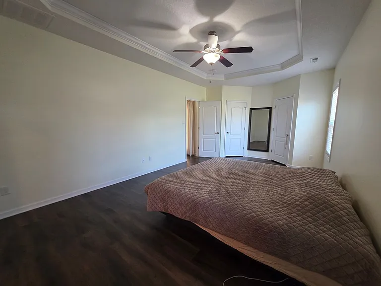 702 Appling Ct — Photo 14