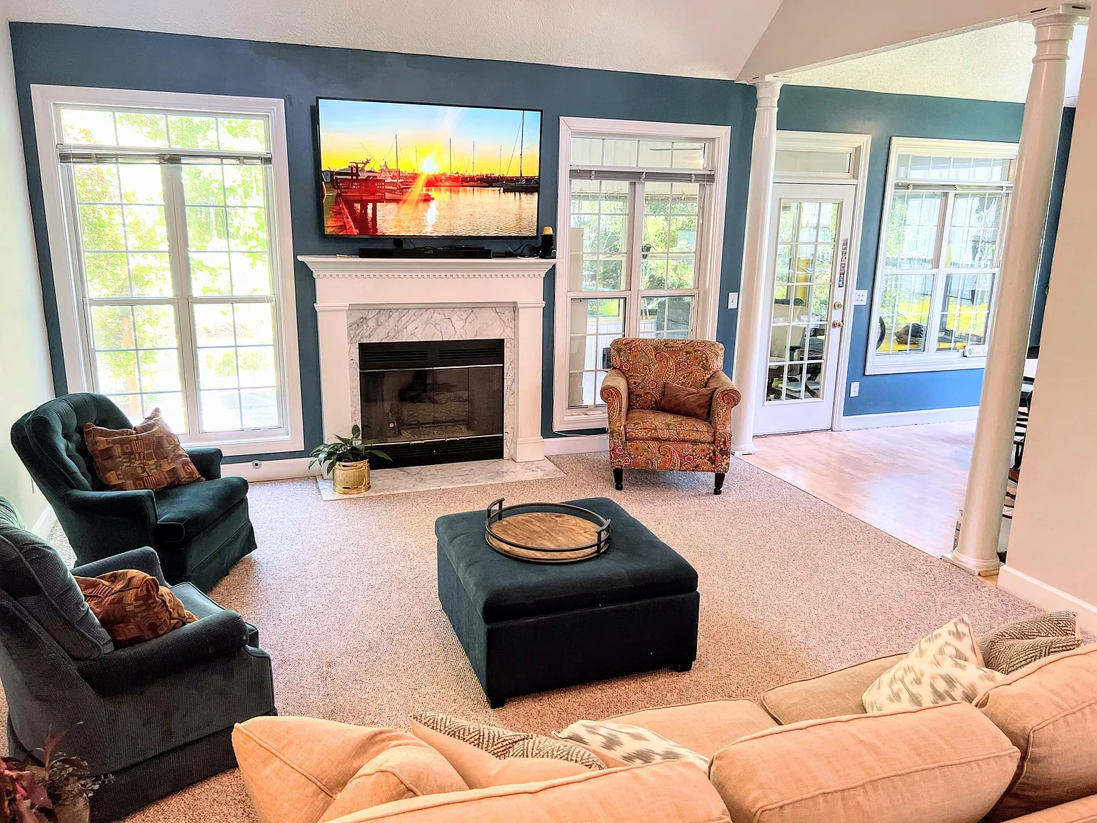 4 bed, 2.5 bath, 2558 sqft, $3,500 — Photo 4