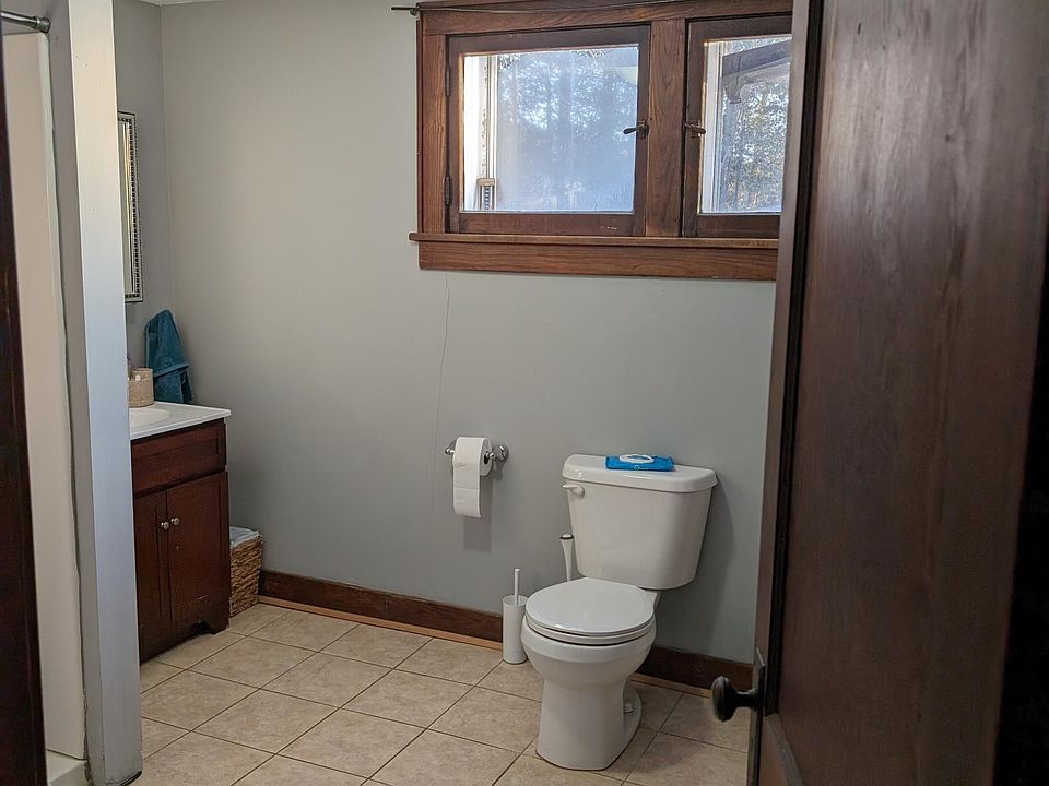 2nd image of 46 W Main St #1