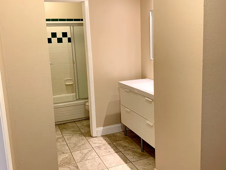 3300 Madison Ave #2 — Photo 12