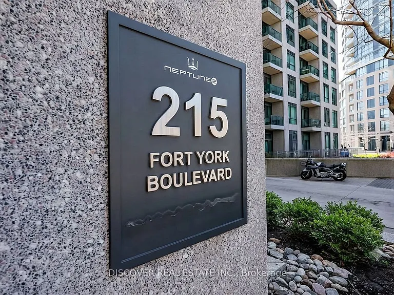 215 Fort York Blvd #2609 — Photo 18