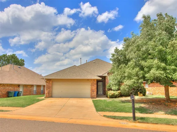 169 Stonebrook Ln, Edmond, OK 73003