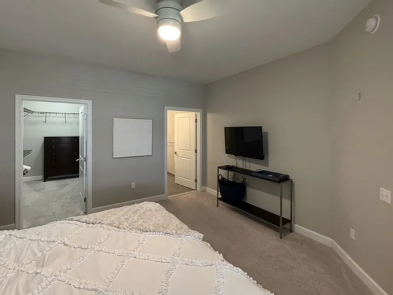 Residences at The Promenade — Photo 144