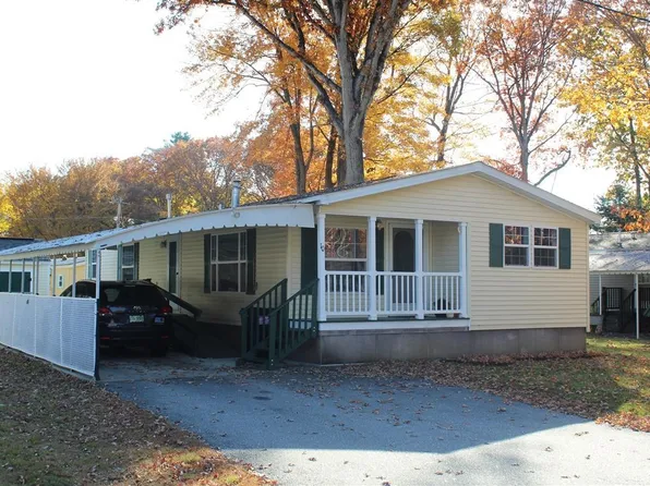10 Emily Place, Claremont, NH 03743
