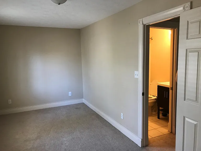4543 Carrollton Ave — Photo 40