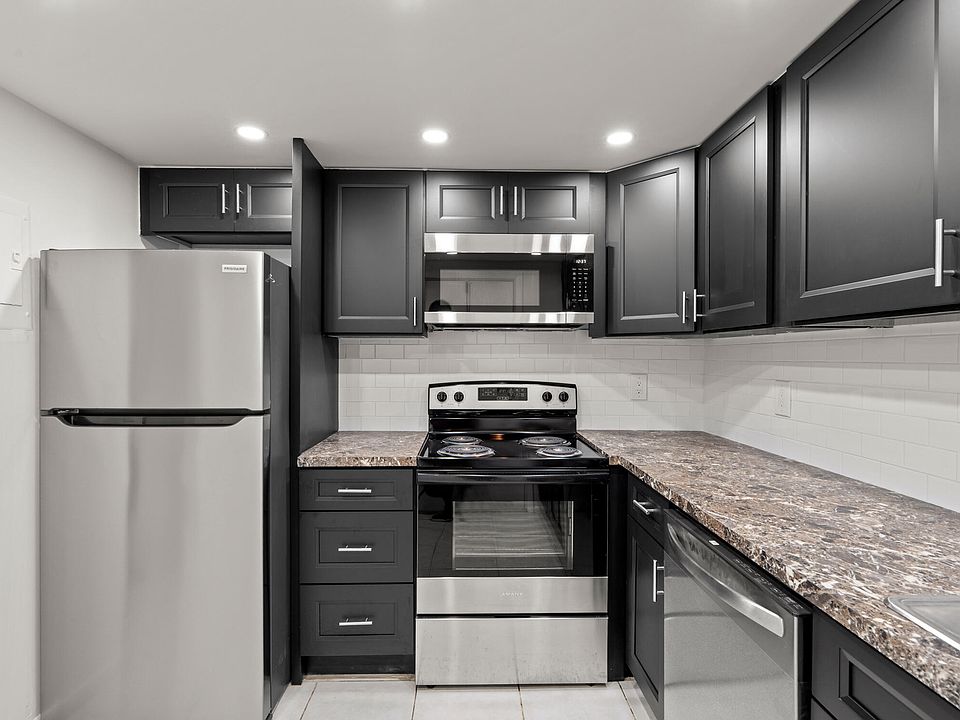 1st image of 626 NW 13th St #310