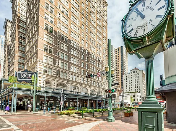 1120 Texas St APT 4B, Houston, TX 77002