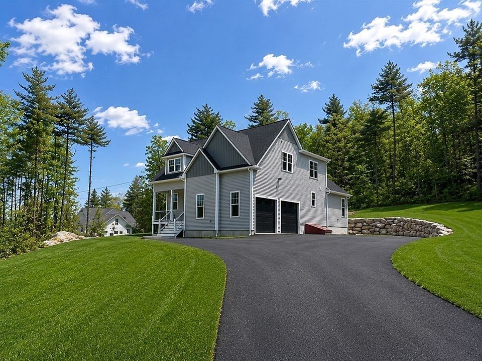 1st image of 18 Lakeshore Dr