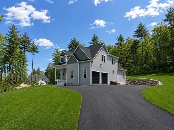 18 Lakeshore Dr, Douglas, MA 01516