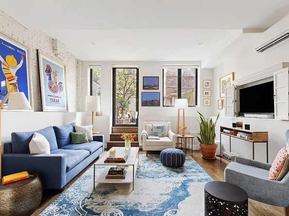 657 W 183rd St, New York, NY 10033