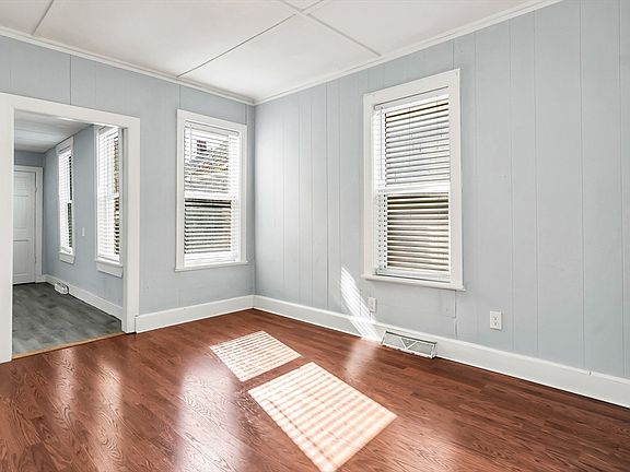 3rd image of 18 Pentucket St