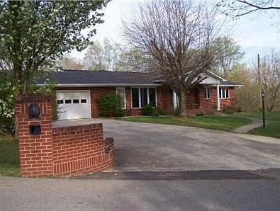 1st image of 132 Redwood Dr
