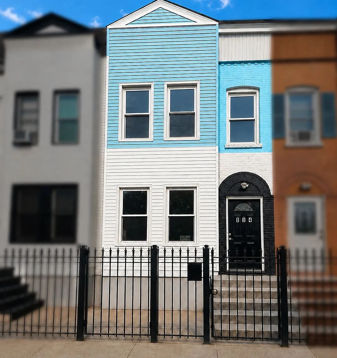 4 bed, 1200 sqft, $3,400 — Photo 1