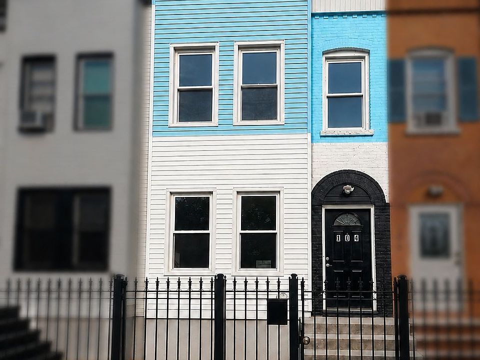 1st image of 104 S 13th St #1