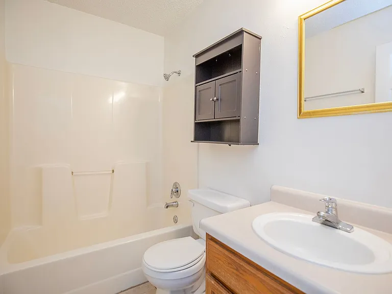 2509 Parkcrest Dr — Photo 13