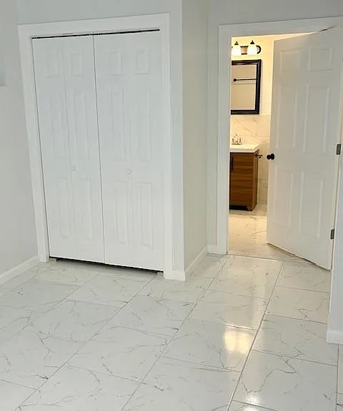 88 Romaine Ave — Photo 7