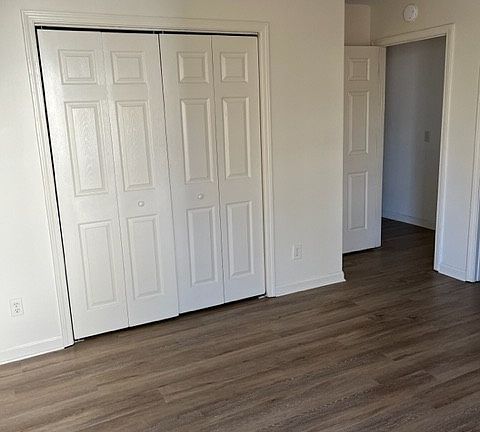 3rd image of 322 Foster Ln