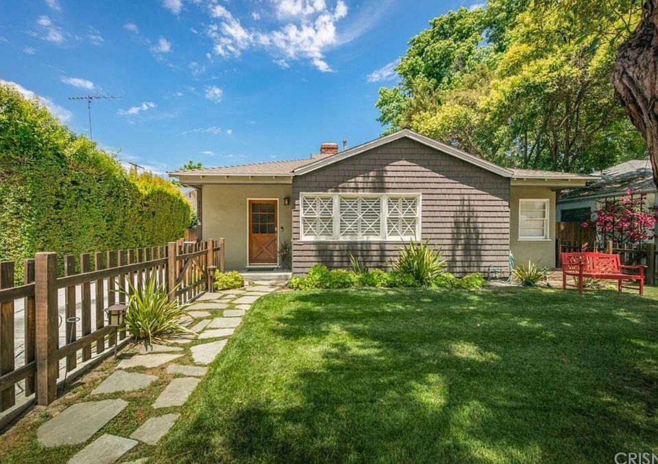 1st image of 22121 Avenue San Luis