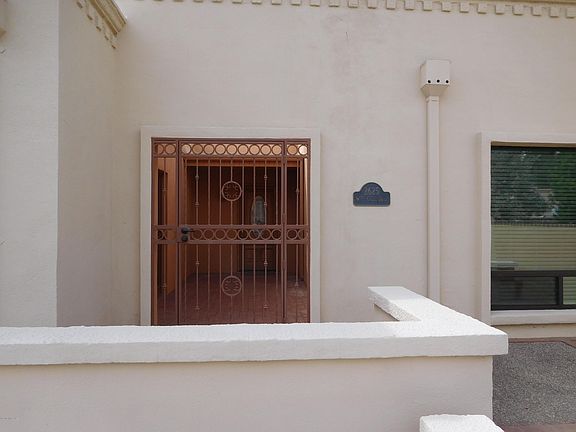 3rd image of 2625 W Casas Dr