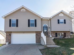 2306 W Rdg, Festus, MO 63028