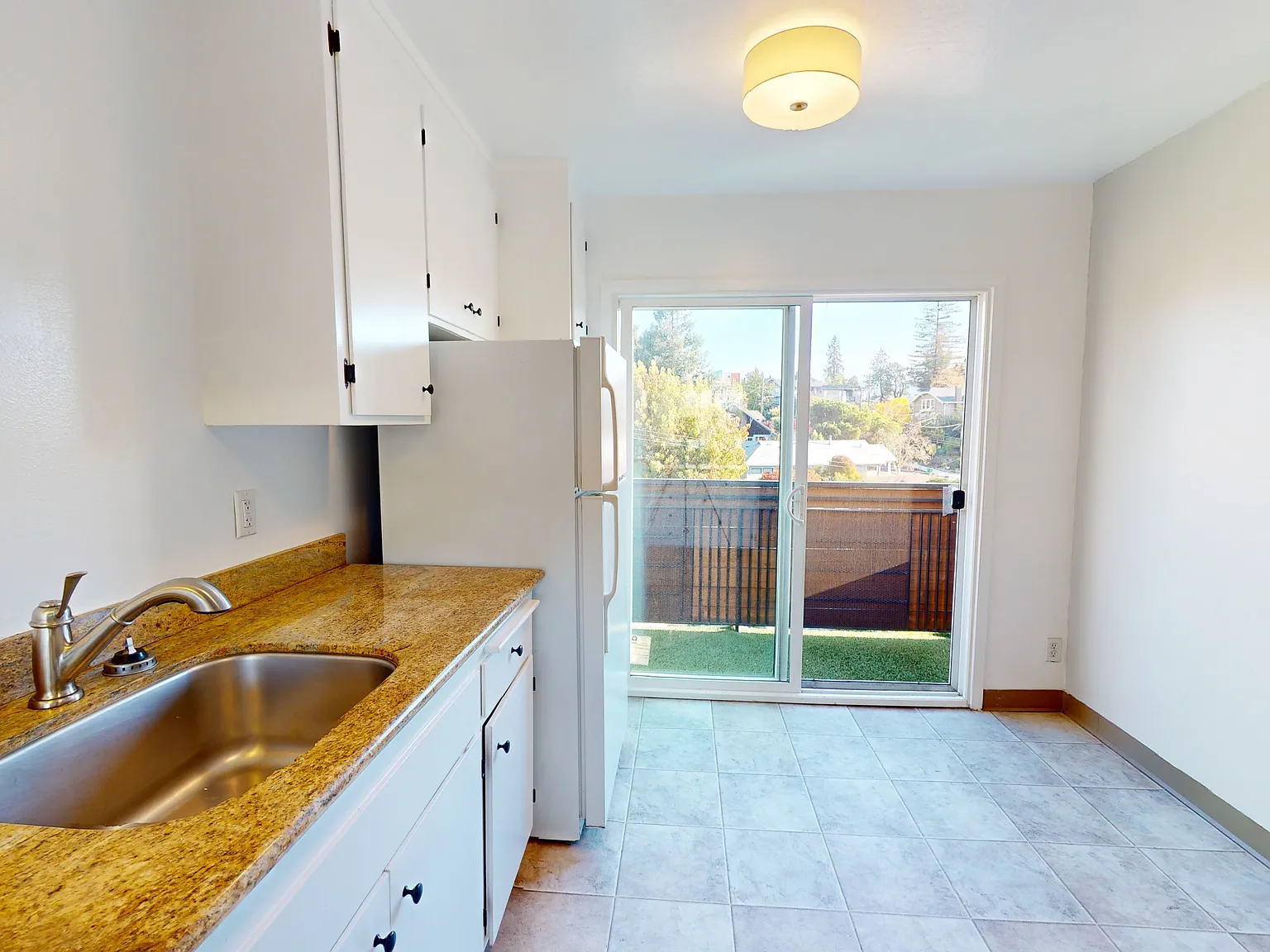 2 bed, 850 sqft, $2,995 — Photo 4