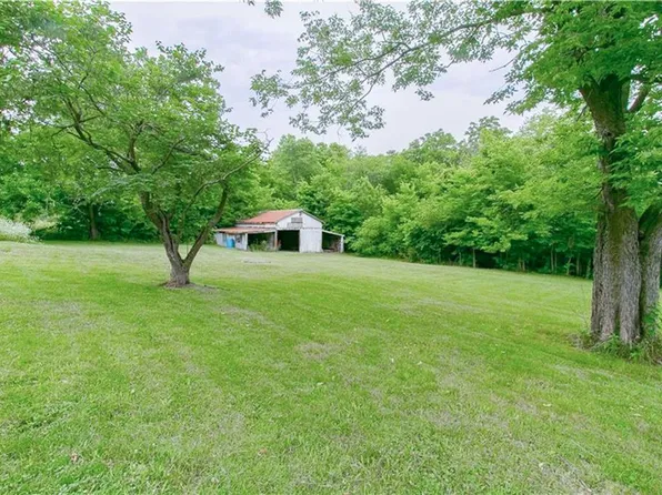 103 N Vest St, Holden, MO 64040