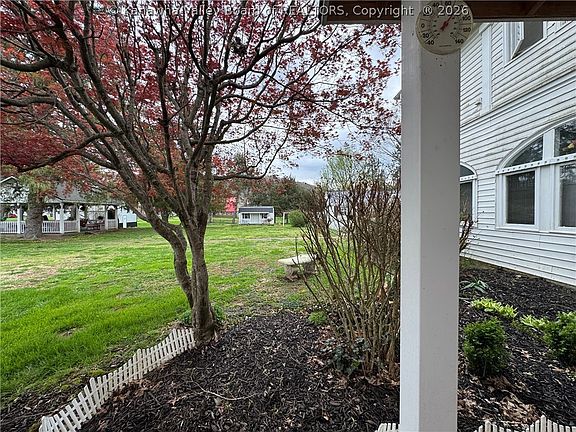 4th image of 1820 Jefferson Blvd