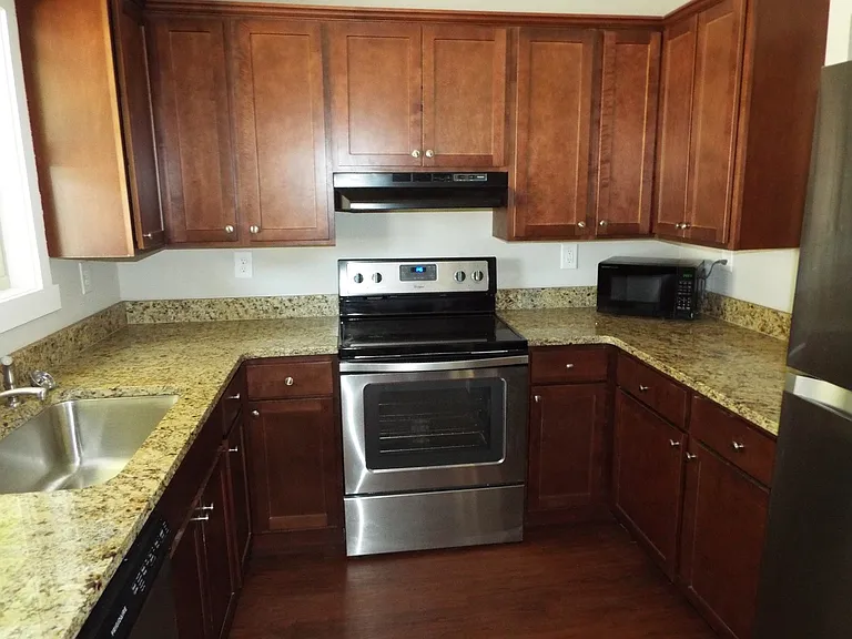 21 Idylwood Dr — Photo 25