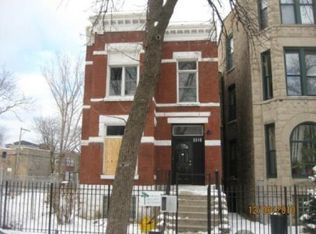 3318 W Walnut St #2, Chicago, IL 60624