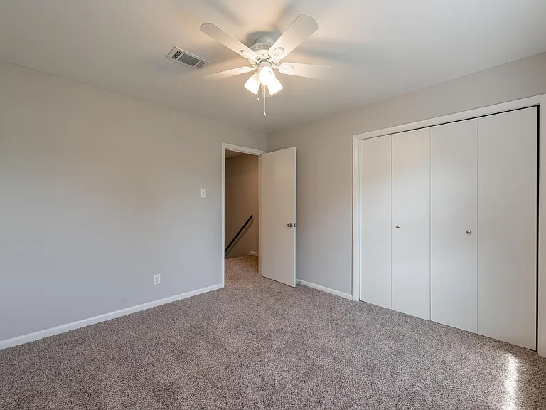 1325 Robins St #6 — Photo 16