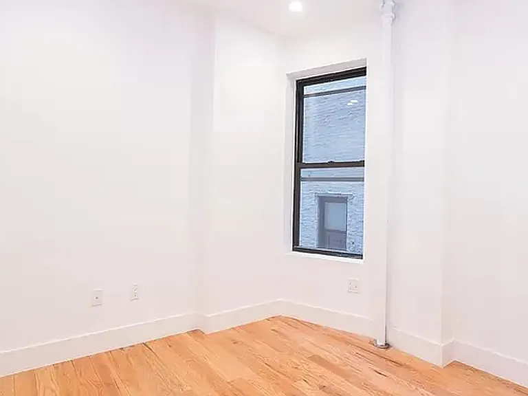 457 15th St #1A — Photo 3