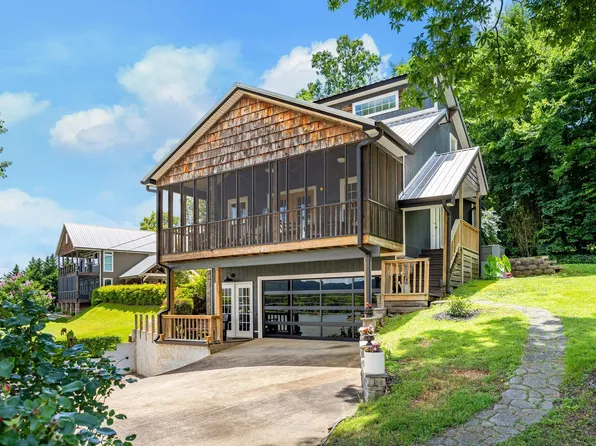 8223 Snow Hill Rd, Ooltewah, TN 37363