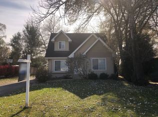 306 Cameron Ave, Lockport, IL 60441