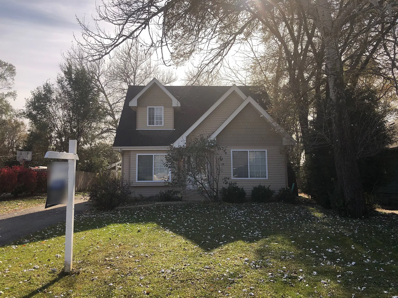 306 Cameron Ave photo 1