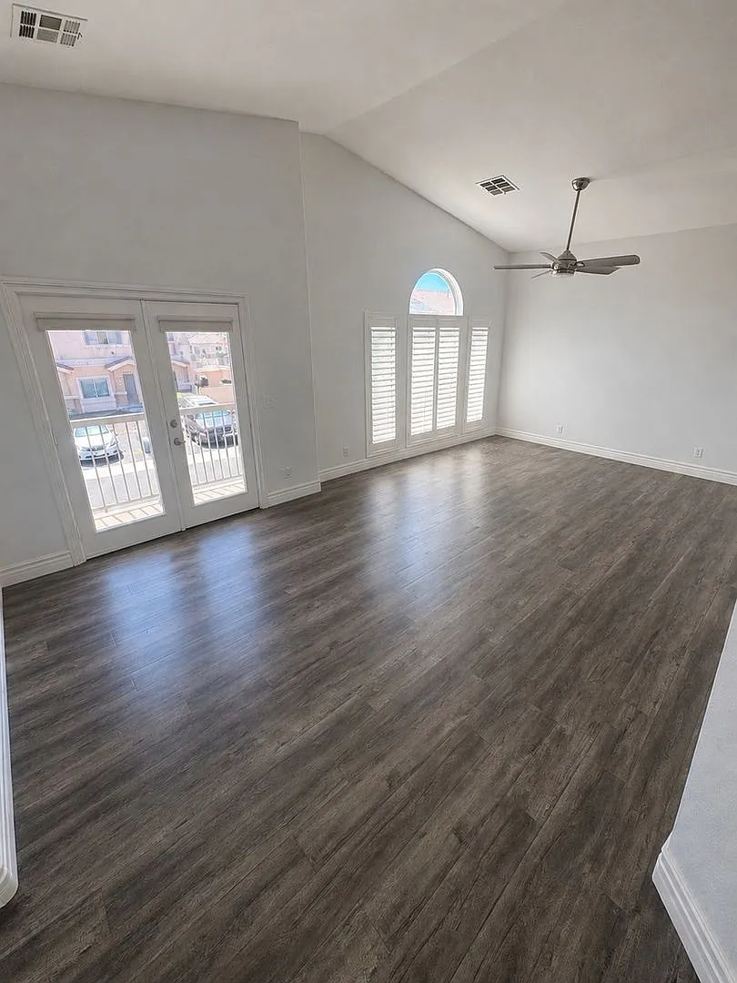 Aliante - Charming 2BR Townhouse in North Las Vegas — Photo 3