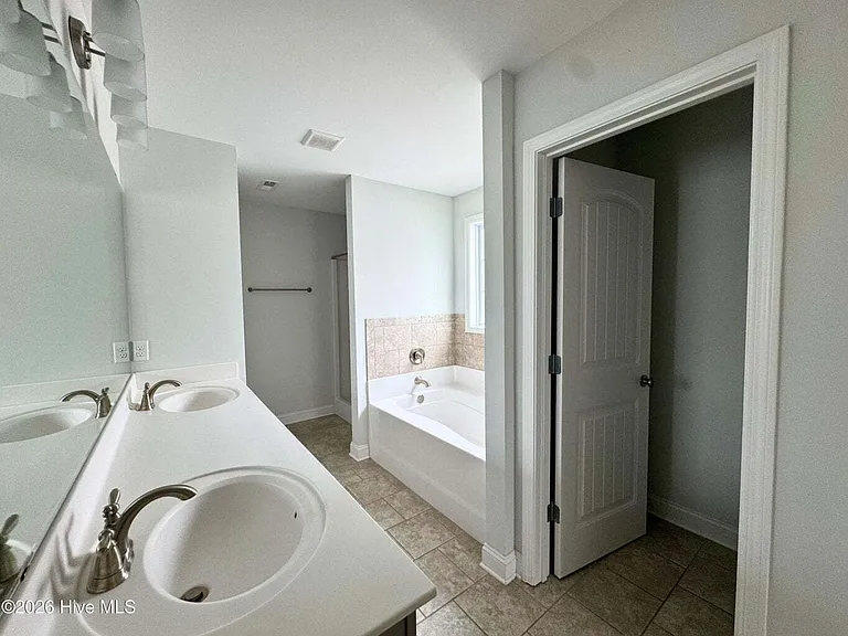 9262 Cassadine Ct — Photo 16