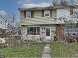 971 E Oak St, Palmyra, PA 17078