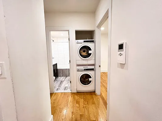 Rented by EastMount Realty LLC | media 19