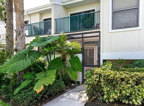 5th image of 60 Emerald Woods Dr APT B6