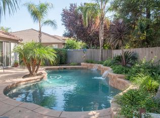6033 W Delaware Ct, Visalia, CA 93291