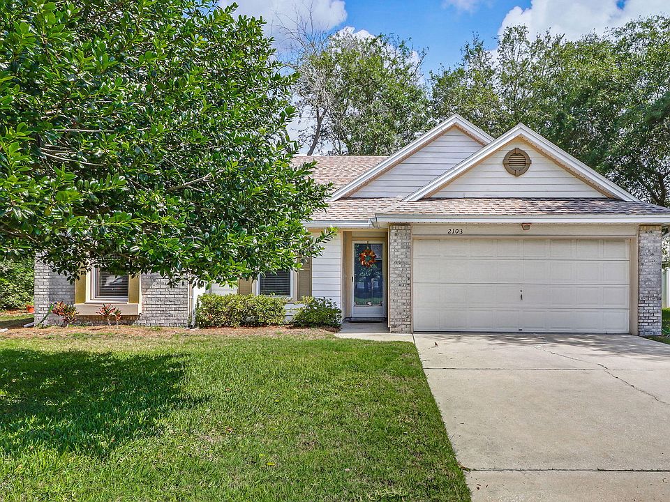 1st image of 2103 Canterbury Ln