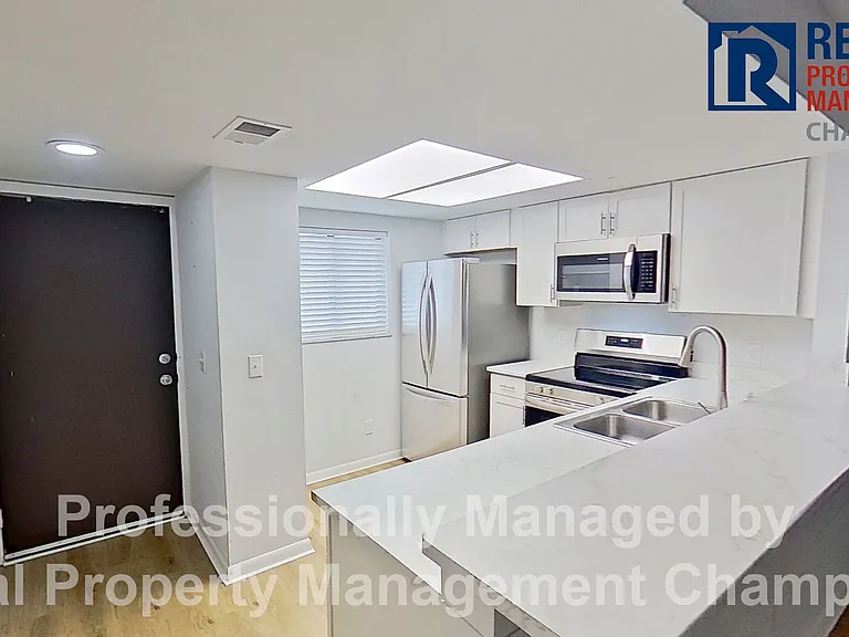 4305 Holly Tree Rd — Photo 4